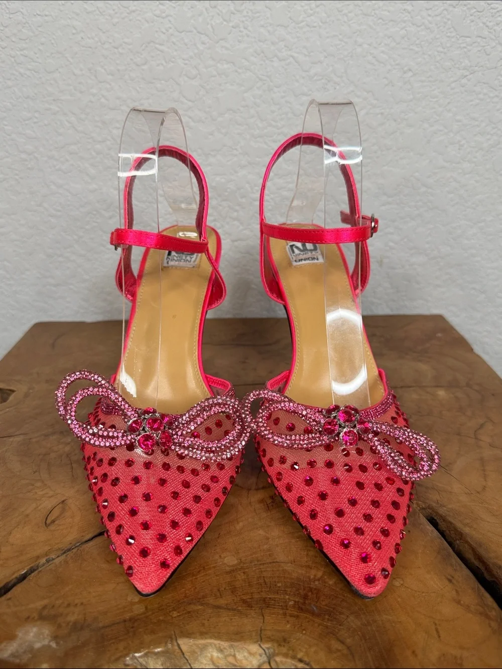 NINETY UNION GLORIA FUCHSIA RHINESTONE MESH TRIANGLE HEEL PONTED TOE PUMPS NWT